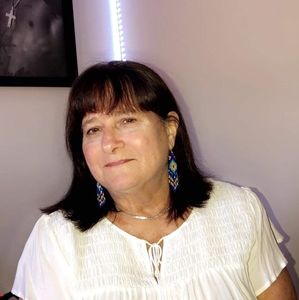 Meet your Posher, Georgene
